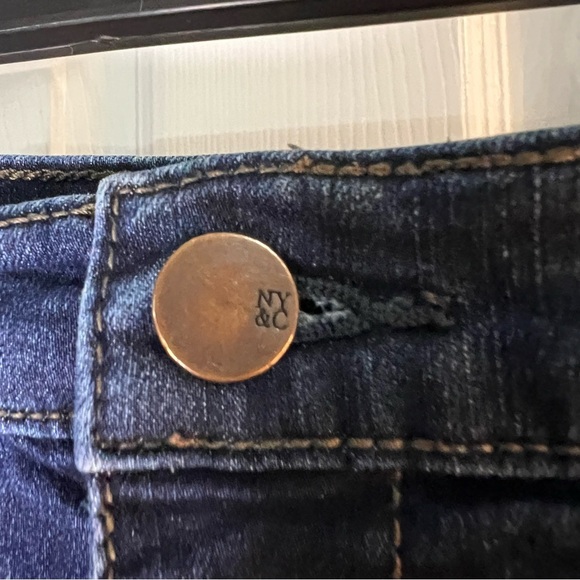 New York & Company Blue Jean Shorts with Cuffed Hem and Relaxed Fit - Picture 3 of 5